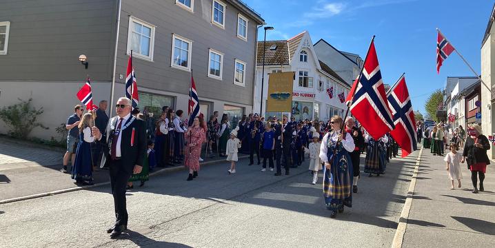 Bilde/illustrasjon for 17. mai-feiring i Sandnessjøen 17. mai-feiring i Sandnessjøen